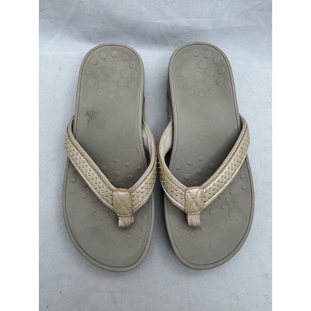 Vionic Pacific Kehoe Leather Sandals Gold Stud Thong Wedge Flip Flops Size 8 - Picture 2 of 5